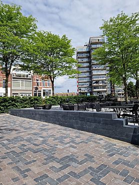 Traptrede linea 60x30x15 cm antraciet ZVK  ( Verpakt op WW pallet)