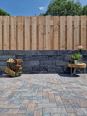 Getrommelde Linia palissade 15x15x45 cm antraciet