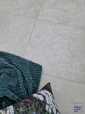 SolidSquare 60x60x3 cm puzzolato grigio  ( Verpakt op WW pallet)