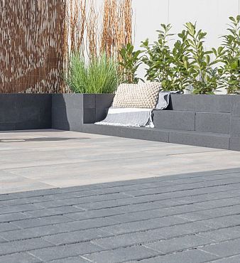 Traptrede linea 60x30x15 cm antraciet ZVK  ( Verpakt op WW pallet)