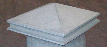 Paalmuts met sierrand 24 x 24 cm, beton grijs