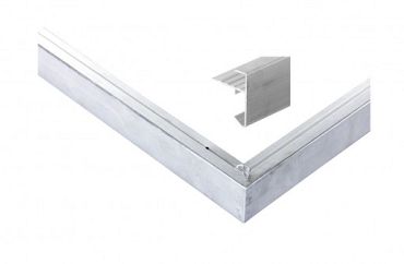 Aluminium daktrimset recht t.b.v. plat dak, maximale dakmaat 1250 x 600 cm.
