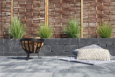 # Getrommelde Linia palissade 15x15x30 cm antraciet     96 st/pp