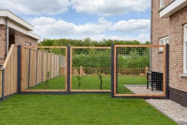 # Douglas betonijzertrellis,180 x 180 cm, met maas 7,5 x 7,5 cm, in raamwerk 4,5 x 7 cm, onbehandeld