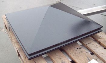 Paalmuts met sierrand 24 x 24 cm, gecoat zwart