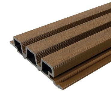 Klasse D WPC WEO35 cladding Teak 33x170mm (wb 140mm) L 290cm - FSC®100% ( uitsluitend verticale mont